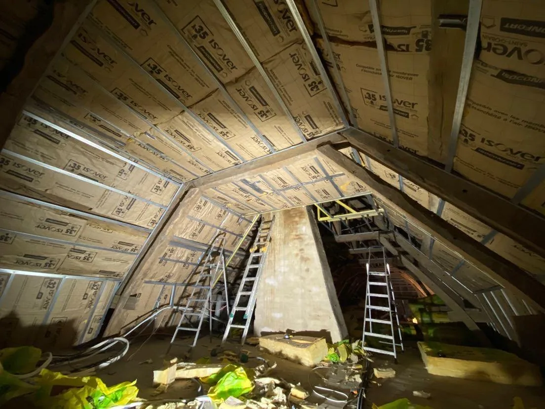 Isolation et placo d'une maison à Charquemont, chantier RUSHITI Rénovation